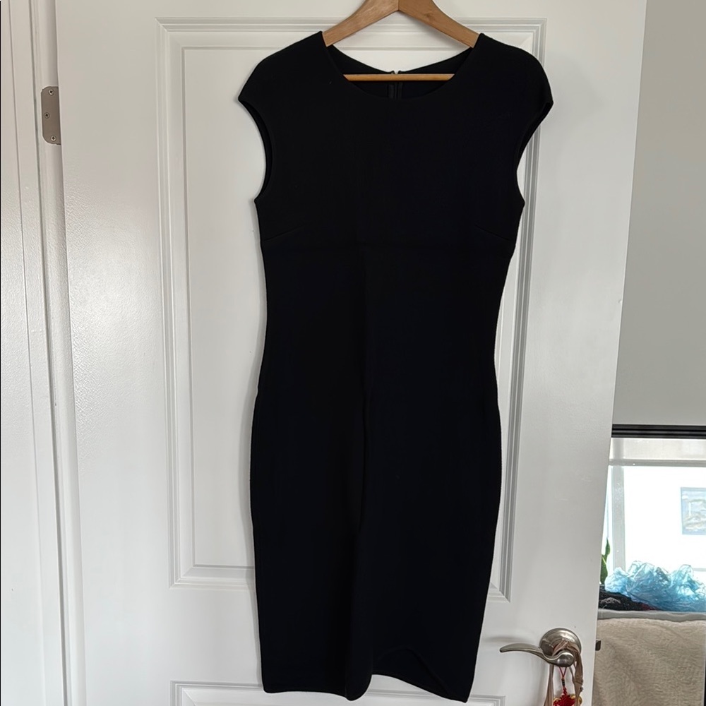 St. John Black Sheath Dress Sleeveless Crew Neck